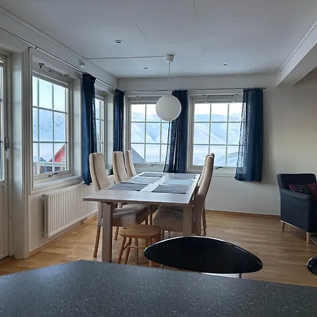 Haugen Pensjonat Svalbard Longyearbyen Room photo